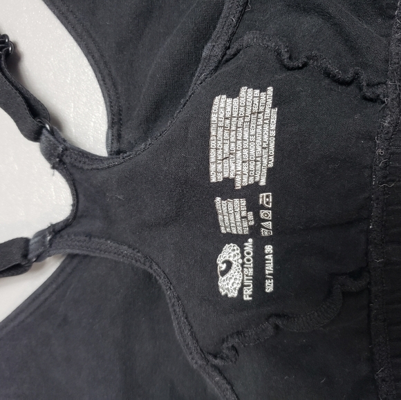 3/$15 Fruit of the loom black bra size 36 - Picture 5 of 7